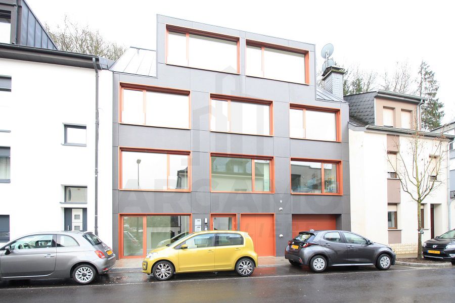 Triplex