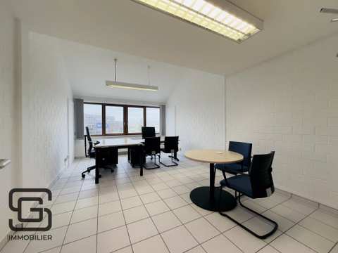 Bureau à louer à Strassen