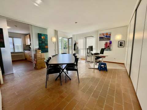 Bureau à vendre à Roodt-sur-syre