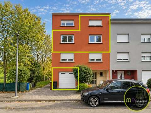 Bel appartement avec balcon, 2 chambres, garage et jardin