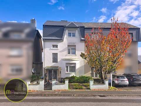 Grande maison à rafraichir, 4 chambres, garage et jardin