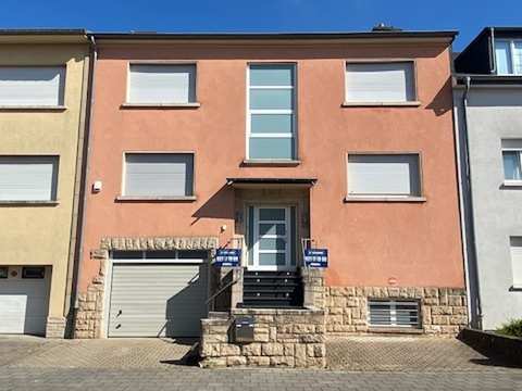 IMMEUBLE AVEC 2 APPARTEMENTS